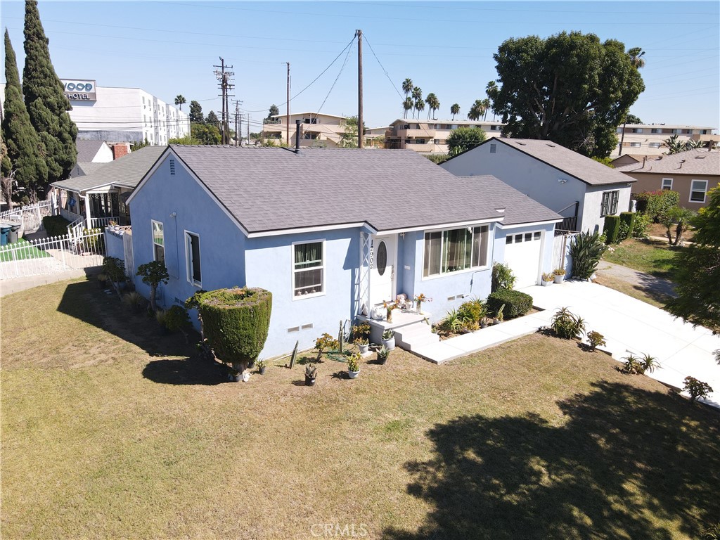 12902 S Berendo Property Photo 9