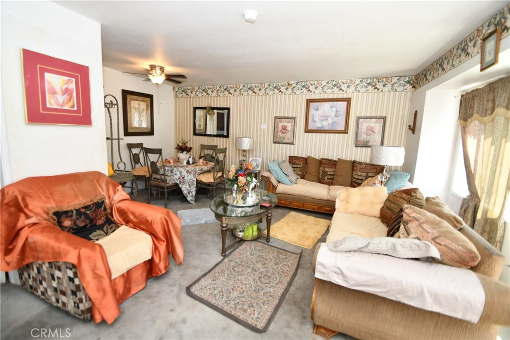 12902 S Berendo Property Photo 16