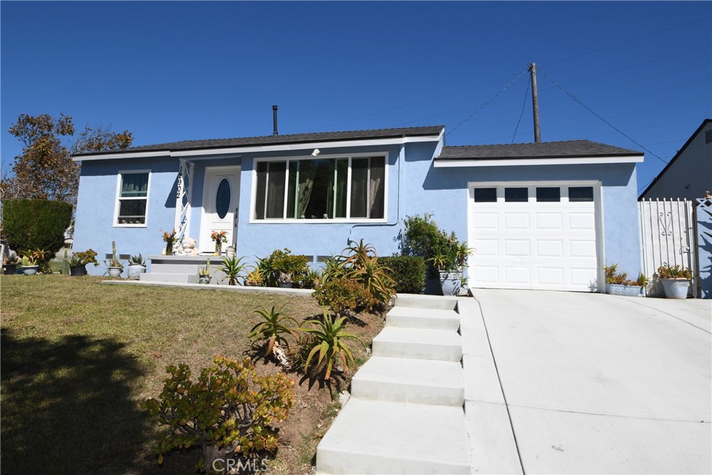 12902 S Berendo Property Photo 25