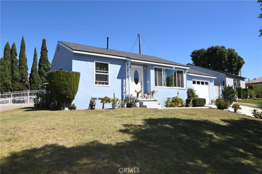 12902 S Berendo Property Photo 26