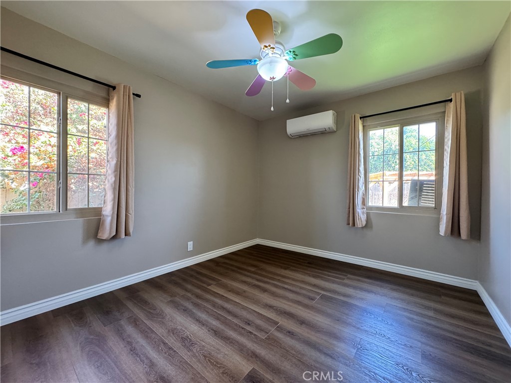 17104 La Salle Property Photo 10