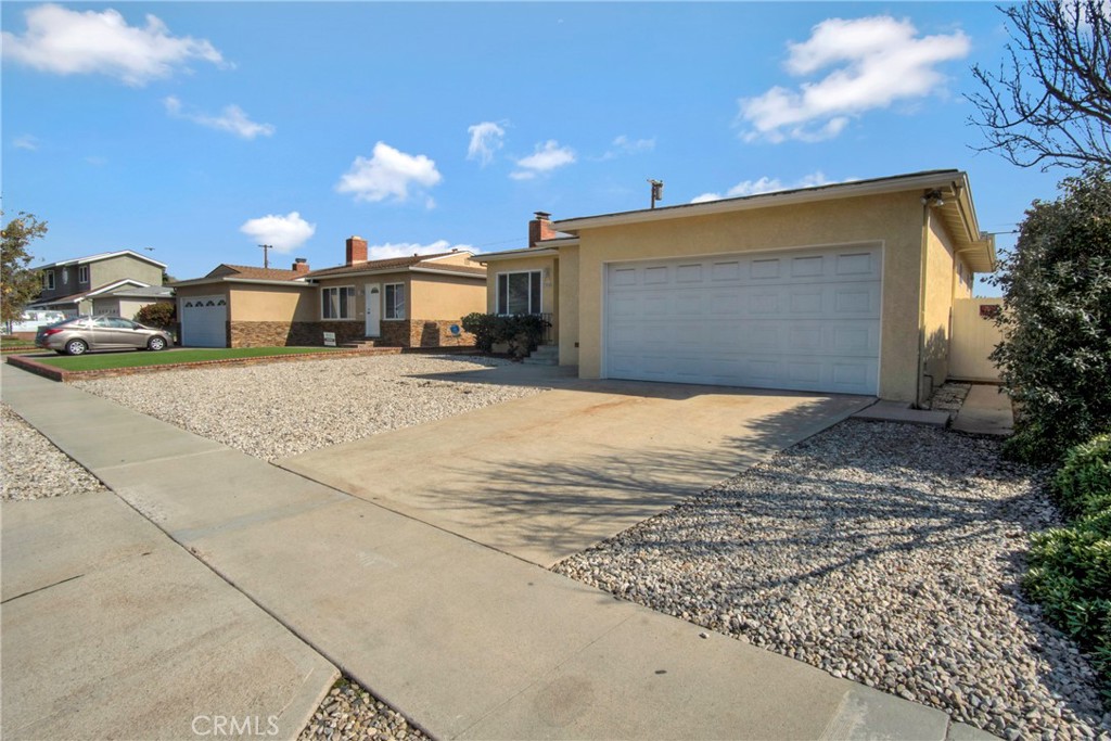 23026 Kathryn Property Photo 24