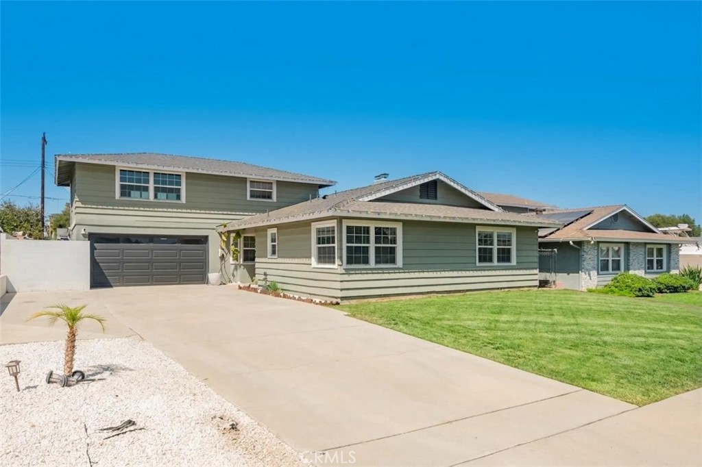 3546 Hillview Drive Property Photo 3