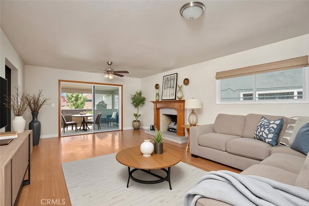 3546 Hillview Drive Property Photo 4