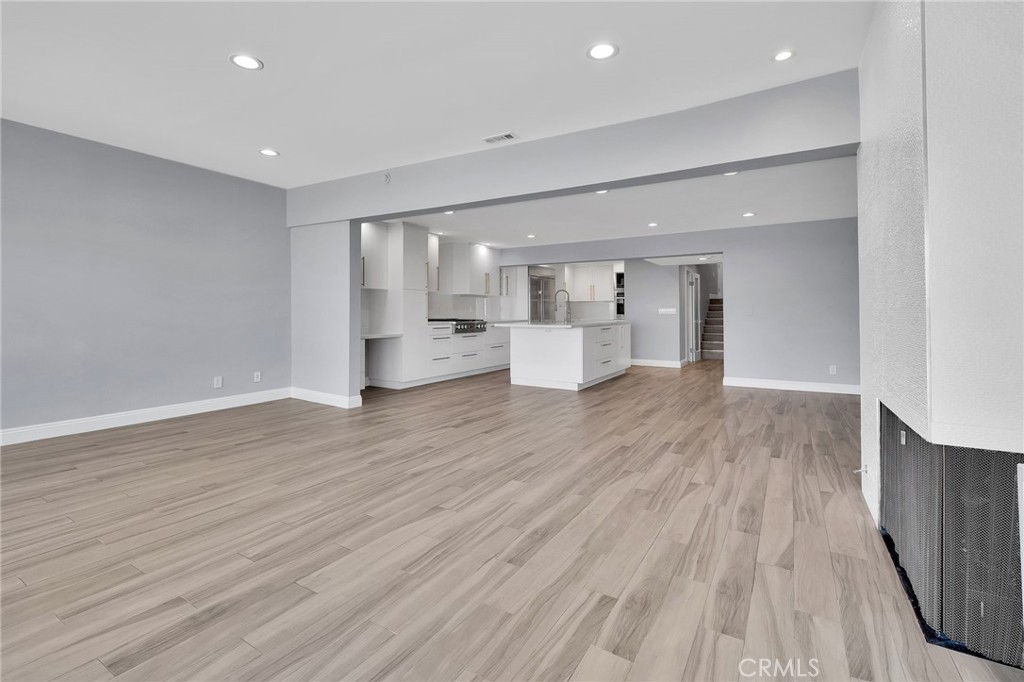 736 Gould Avenue 3 Property Photo 13