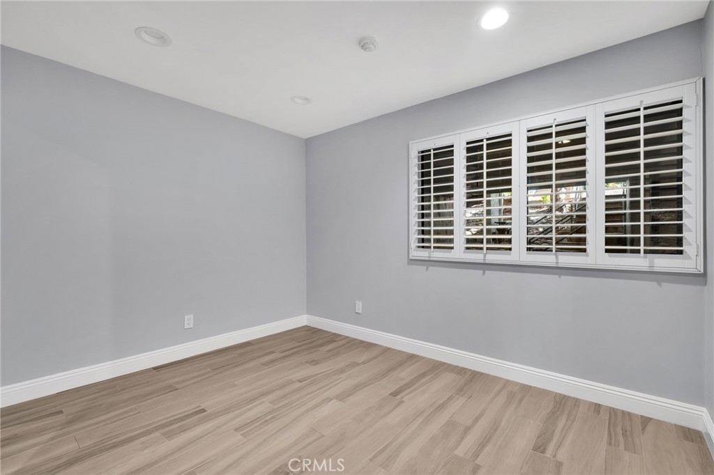 736 Gould Avenue 3 Property Photo 23