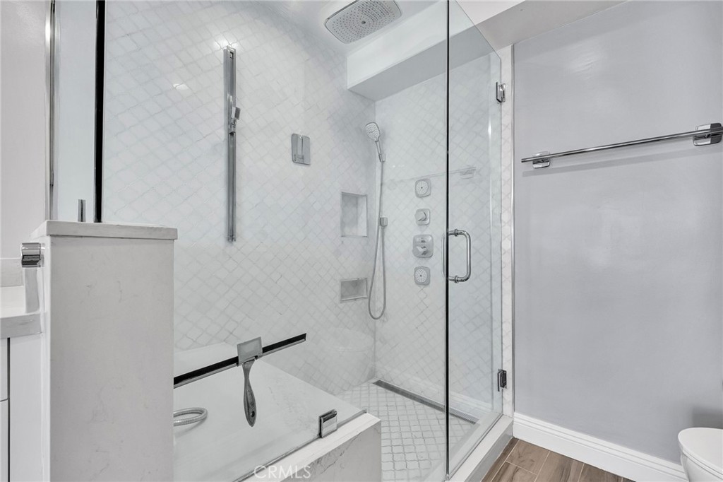 736 Gould Avenue 3 Property Photo 29