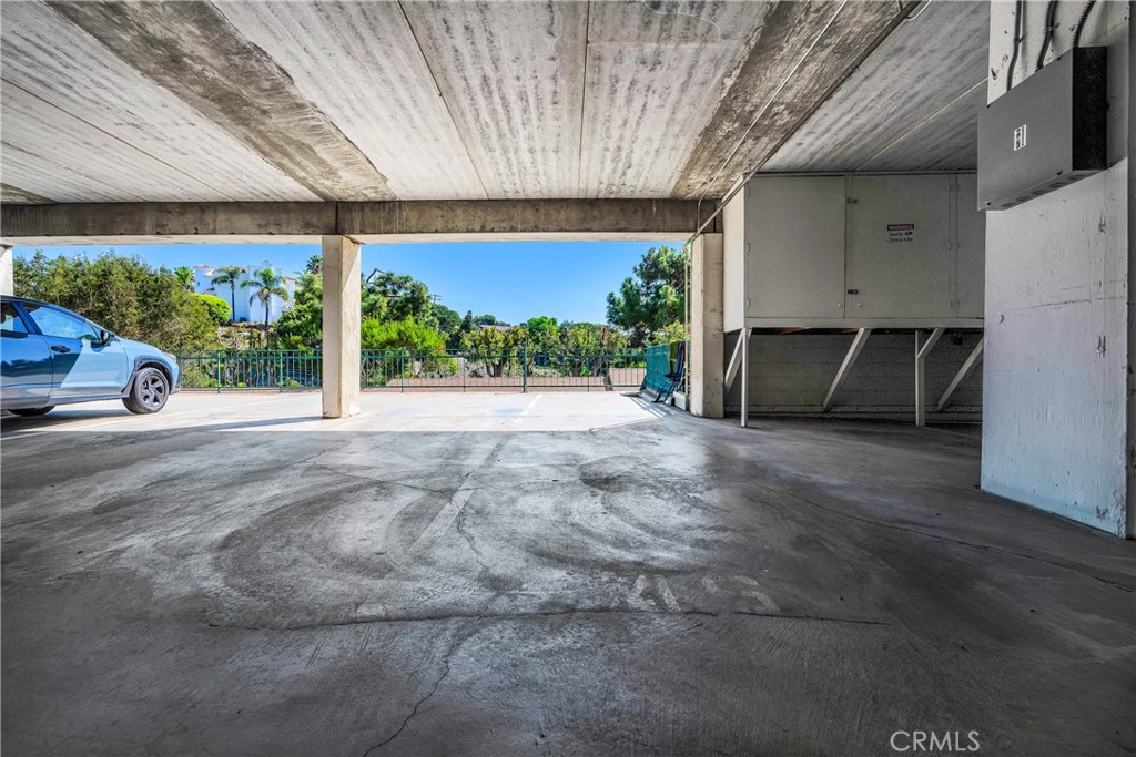 6439 Kanan Dume Road Property Photo 16