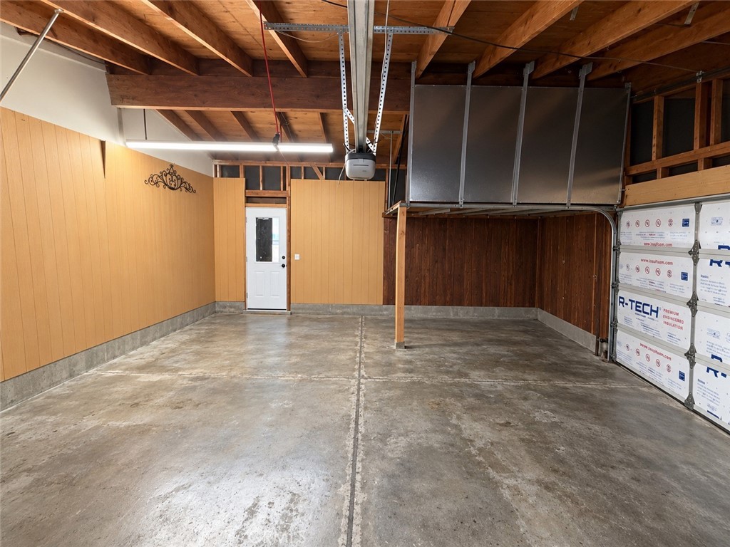 16818 La Salle Property Photo 12