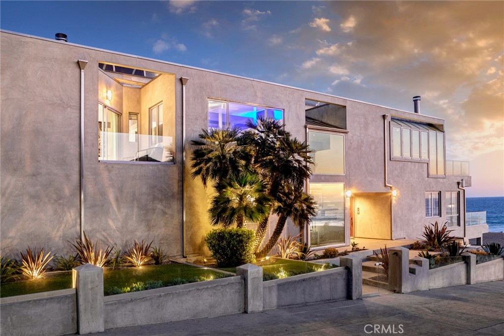2522 The Strand Property Photo 27