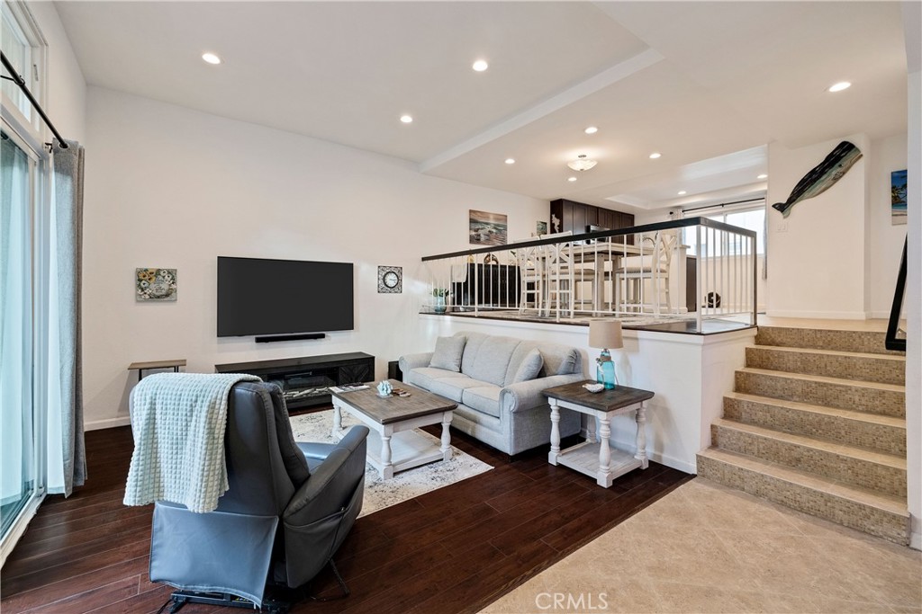 255 Valley Property Photo 2