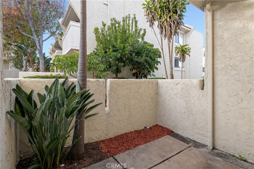 255 Valley Property Photo 6
