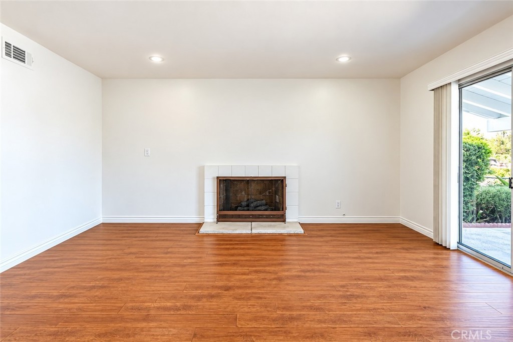 16827 S Raymond Avenue Property Photo 5