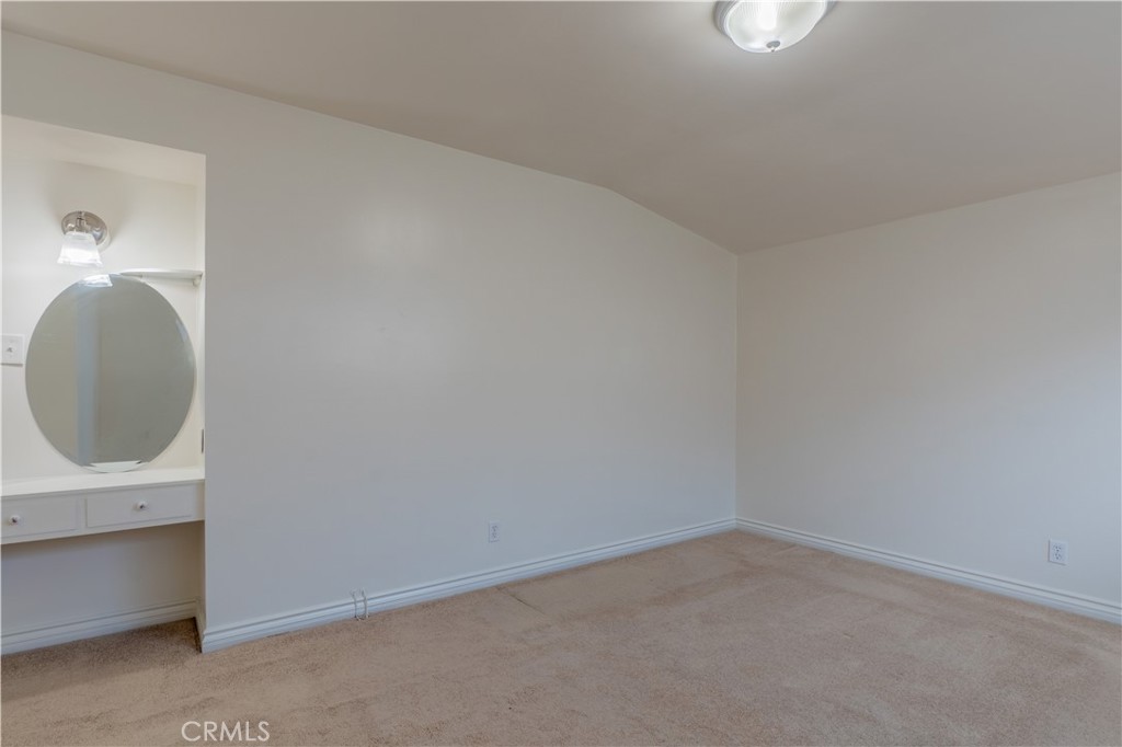16827 S Raymond Avenue Property Photo 38