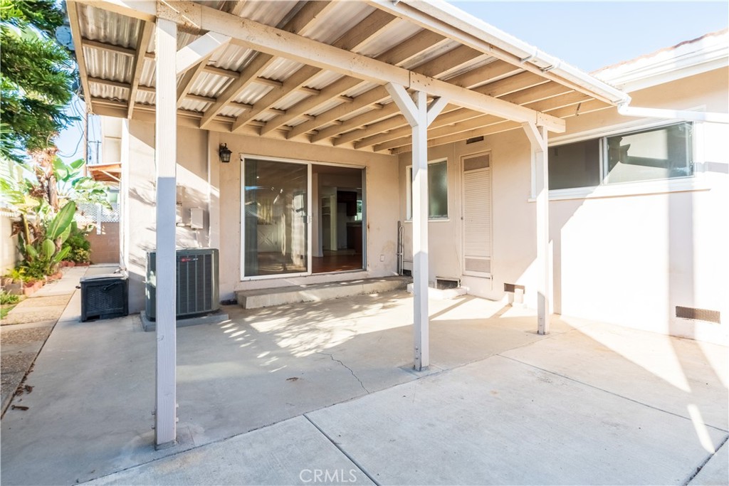 16827 S Raymond Avenue Property Photo 59