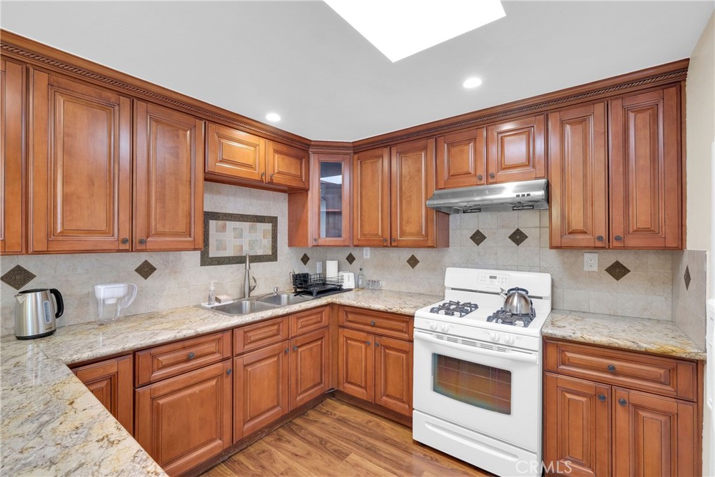 344 S Frankfurt Avenue Property Photo 11