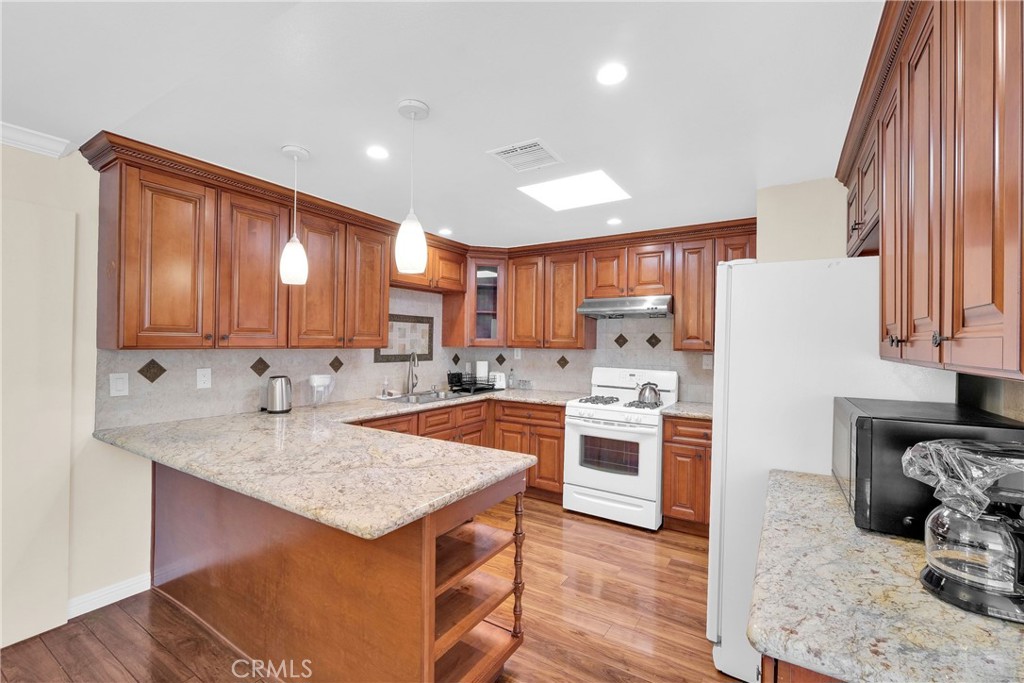 344 S Frankfurt Avenue Property Photo 12