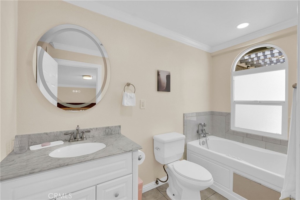 344 S Frankfurt Avenue Property Photo 17