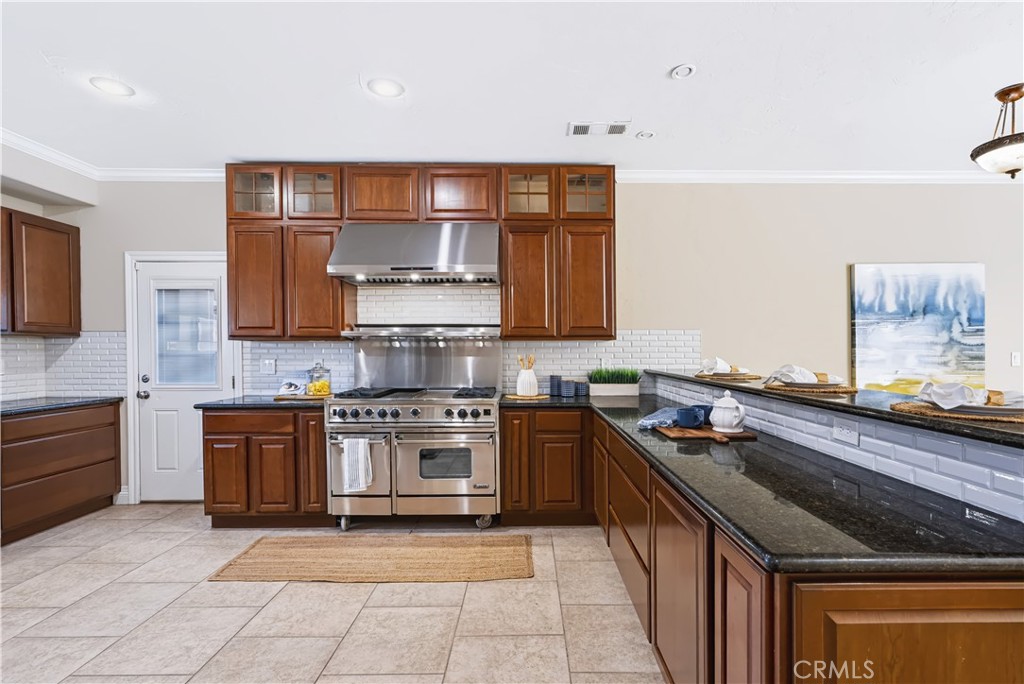 3482 Iroquois Avenue Property Photo 7