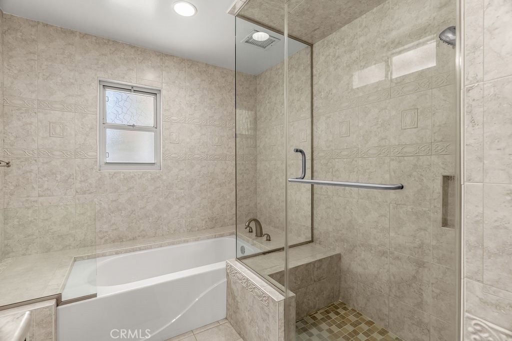7419 W 89th Street Property Photo 14