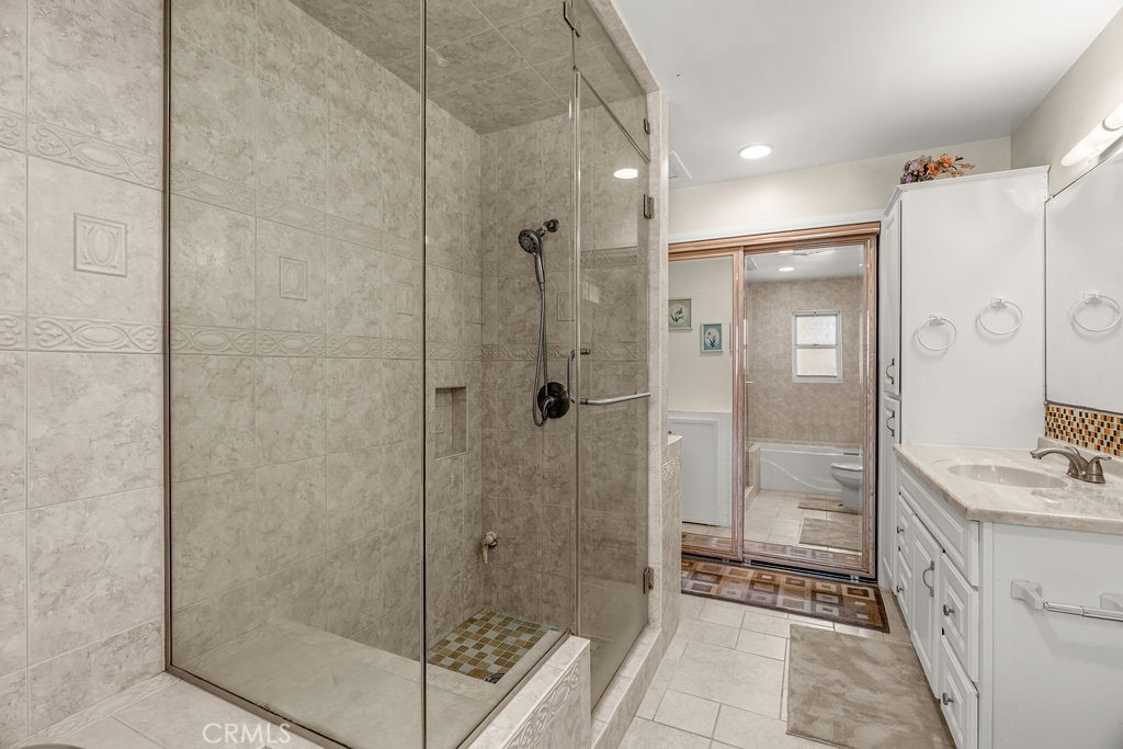7419 W 89th Street Property Photo 15