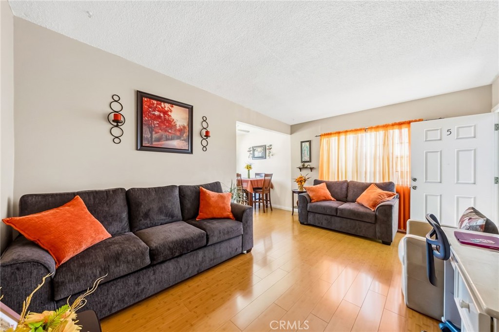 5333 Pine Avenue Property Photo 13
