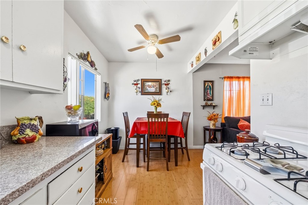 5333 Pine Avenue Property Photo 14