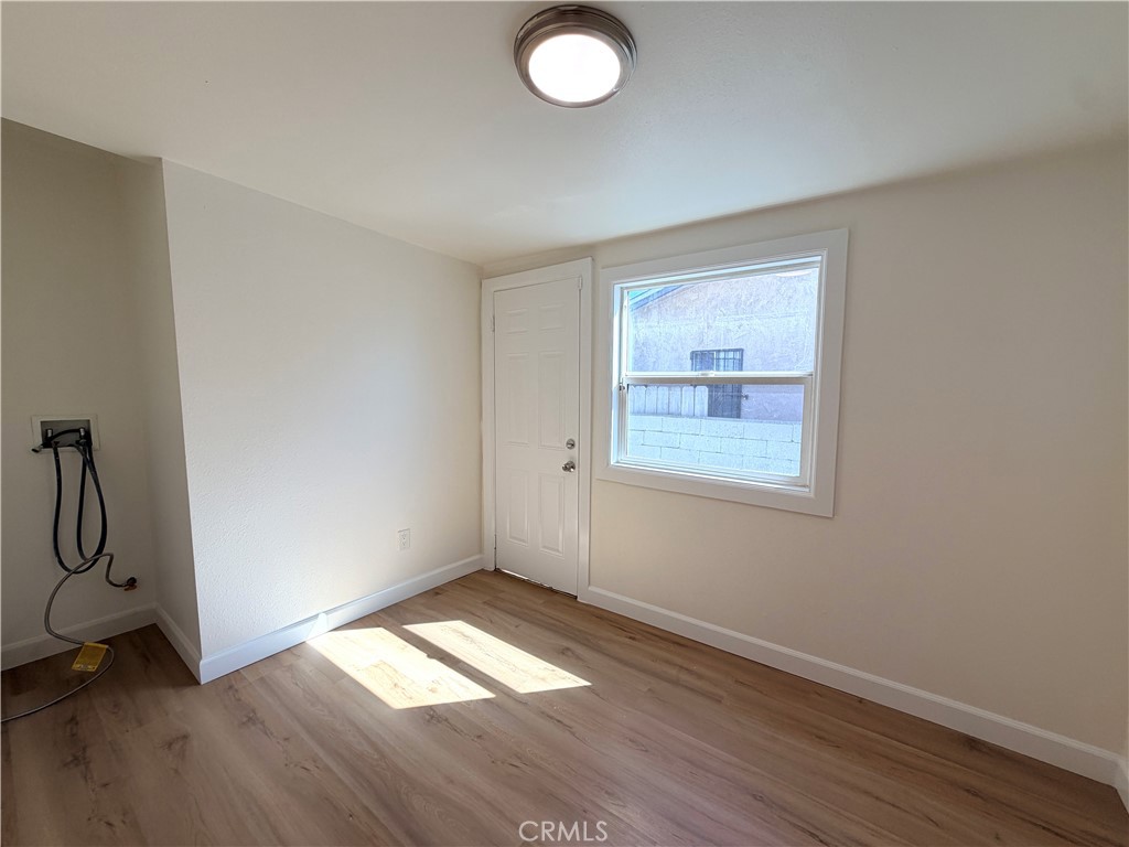 10318 Burin Avenue Property Photo 10
