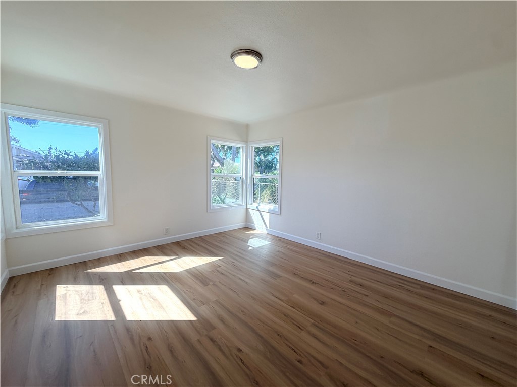 10318 Burin Avenue Property Photo 13