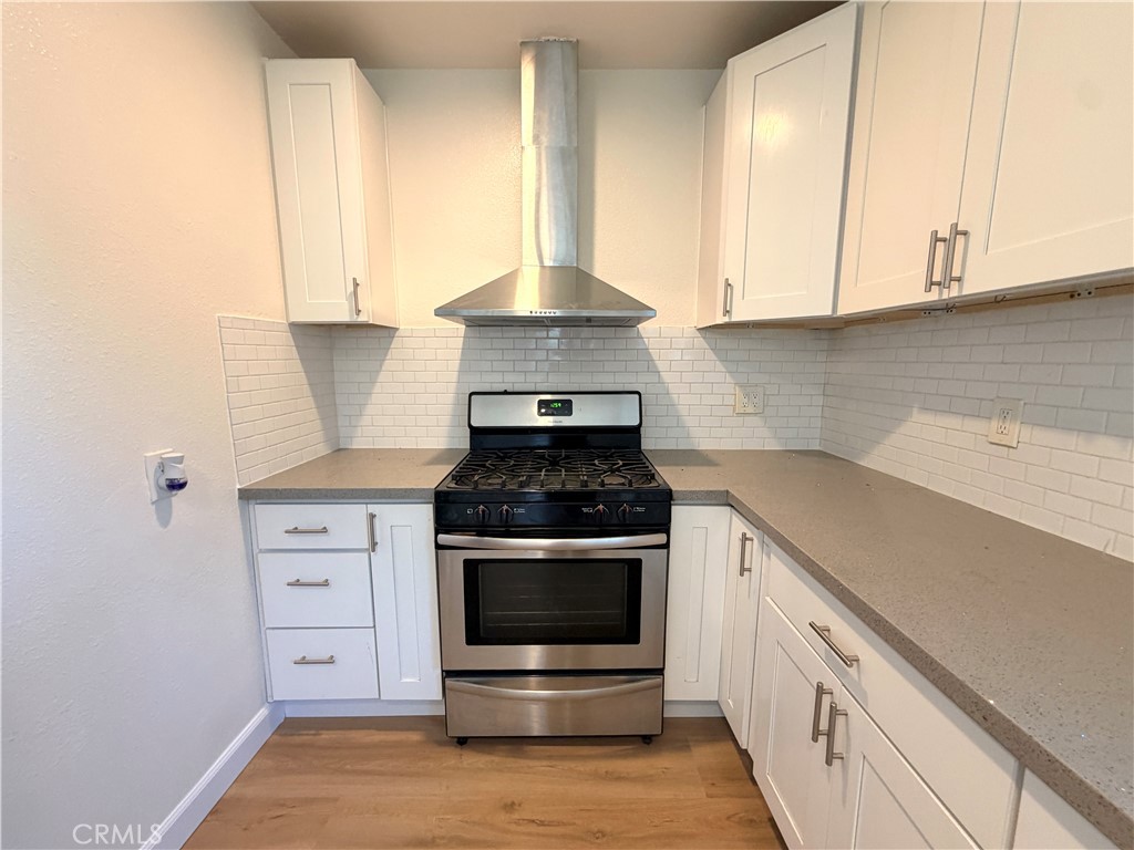 10318 Burin Avenue Property Photo 20