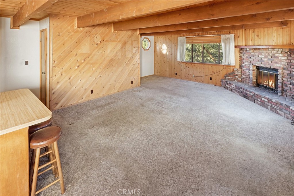421 Adams Property Photo 22