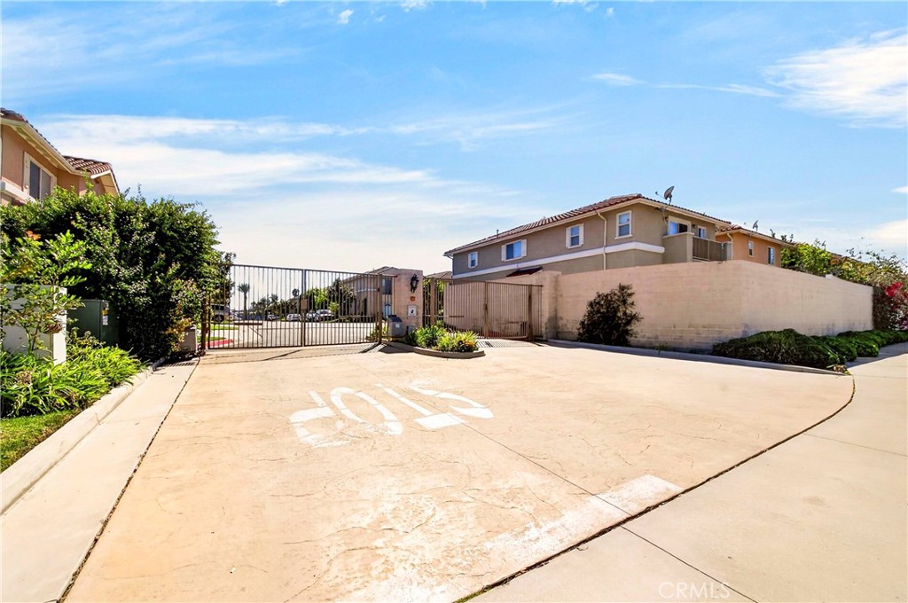 1669 Orchid Way Property Photo 2