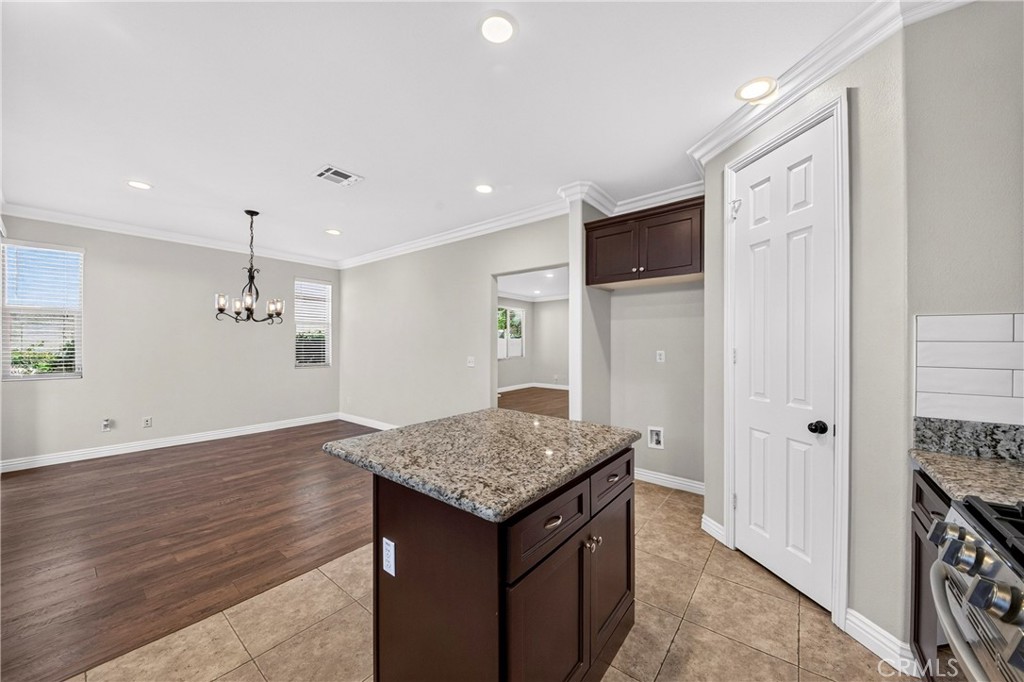 1669 Orchid Way Property Photo 14