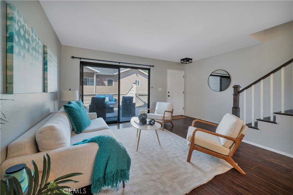 2721 Gramercy Avenue 2 Property Photo 4