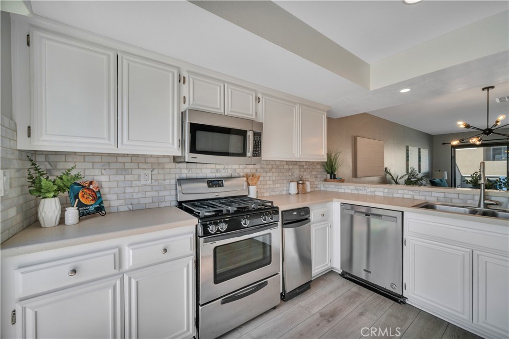 2721 Gramercy Avenue 2 Property Photo 9