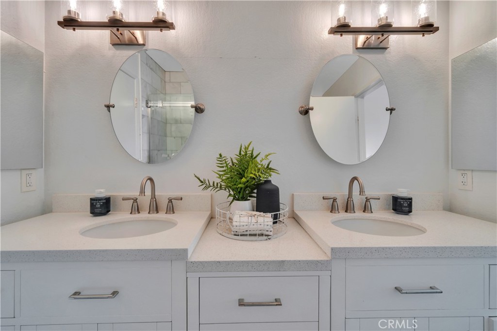 2721 Gramercy Avenue 2 Property Photo 15