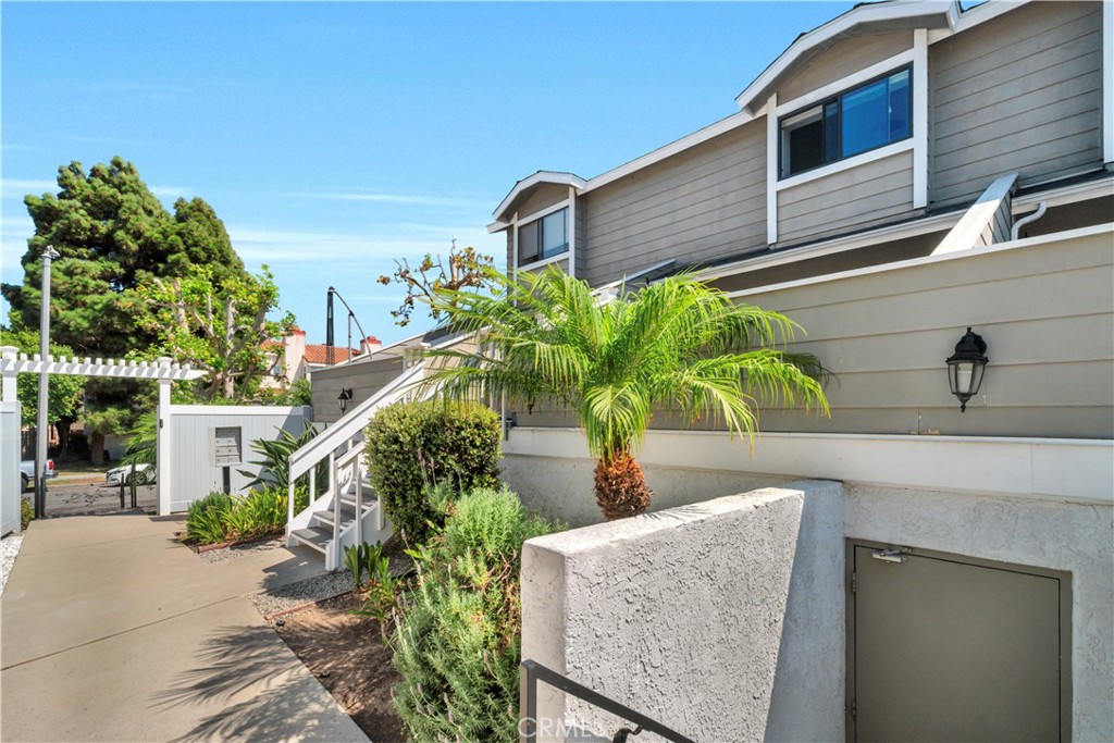 2721 Gramercy Avenue 2 Property Photo 26
