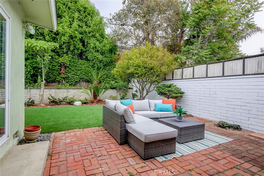 1808 Pacific Avenue Property Photo 2