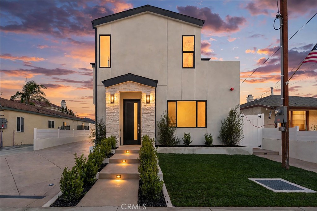 15634 Sombra Avenue A Property Photo 1