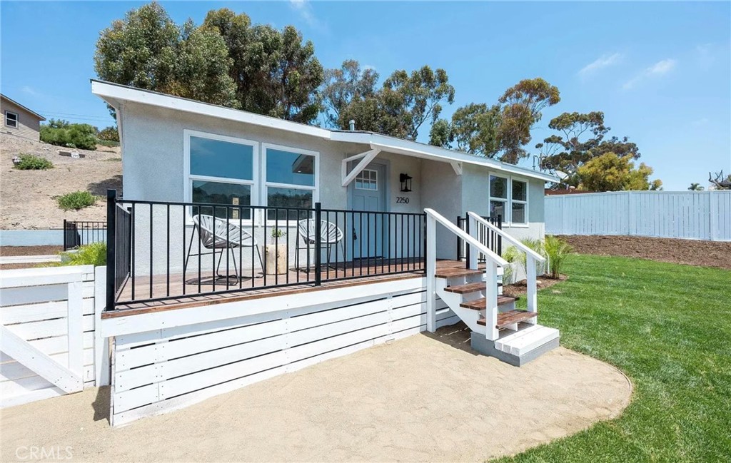 2250 Oceanside Property Photo 1