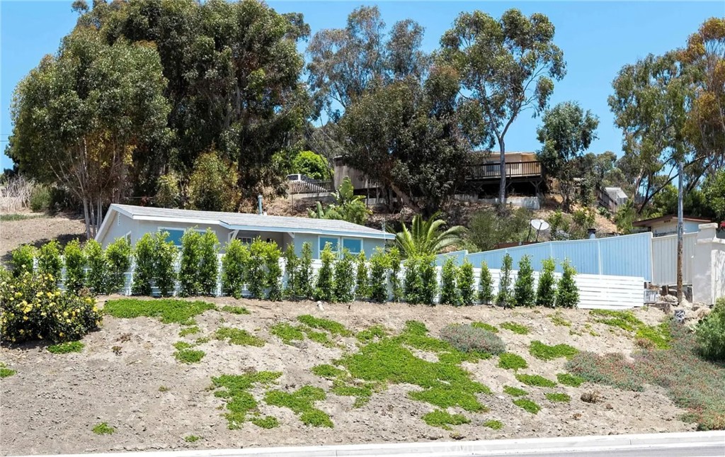 2250 Oceanside Property Photo 7