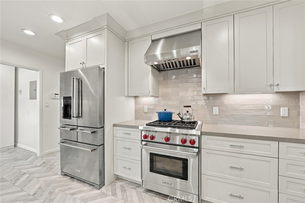 6321 W 79th Street Property Photo 10