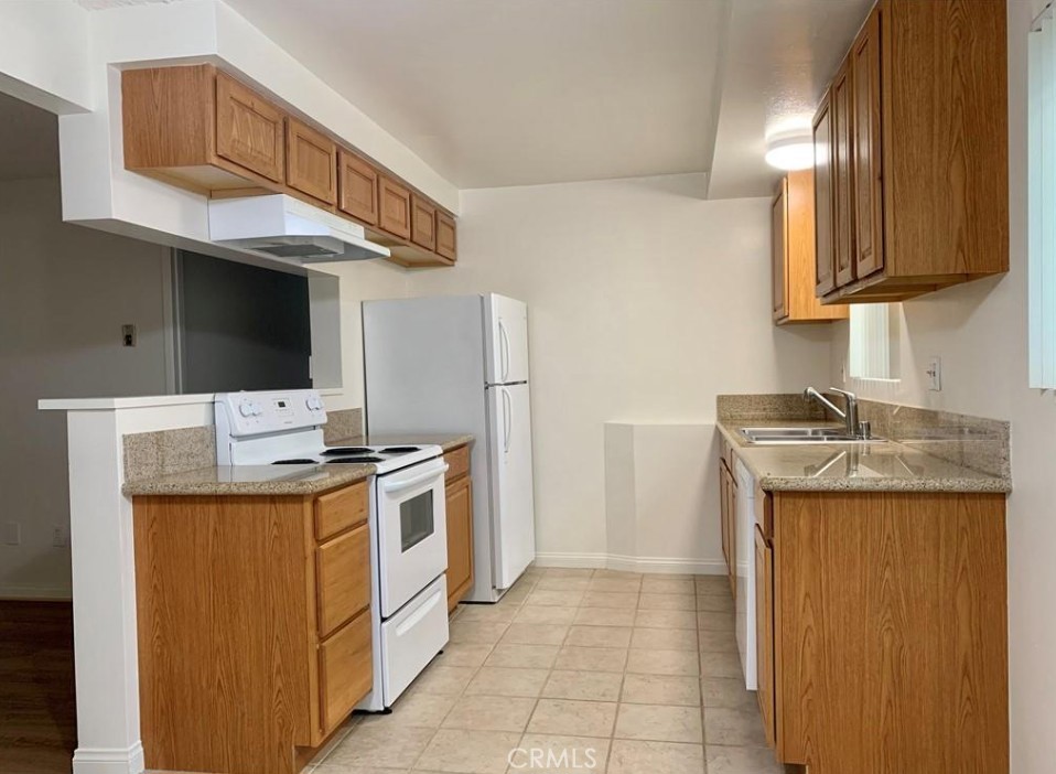1222 Amethyst Street B Property Photo 7