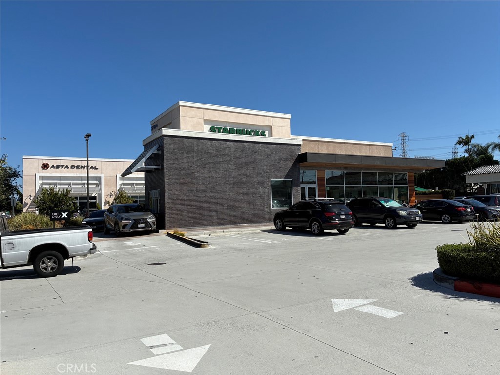 2140 W Artesia Boulevard N Property Photo 2