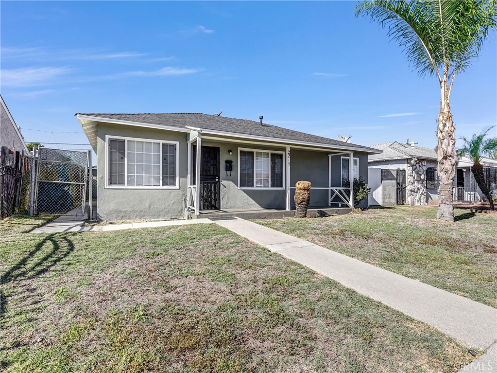2217 W Raymond Property Photo 3