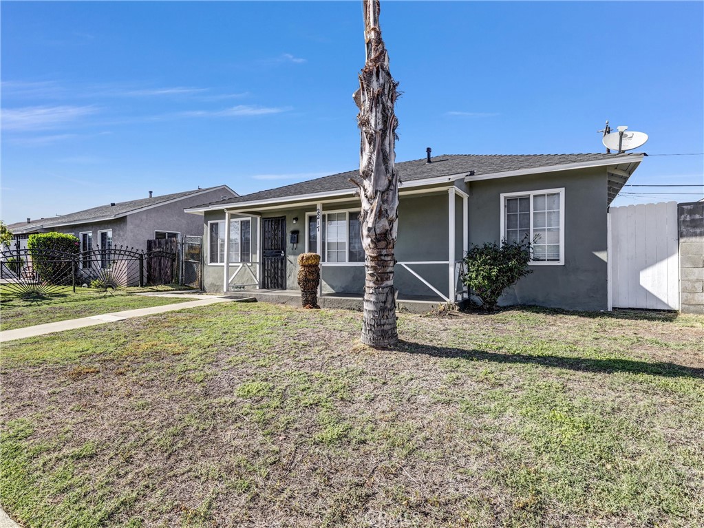 2217 W Raymond Property Photo 4