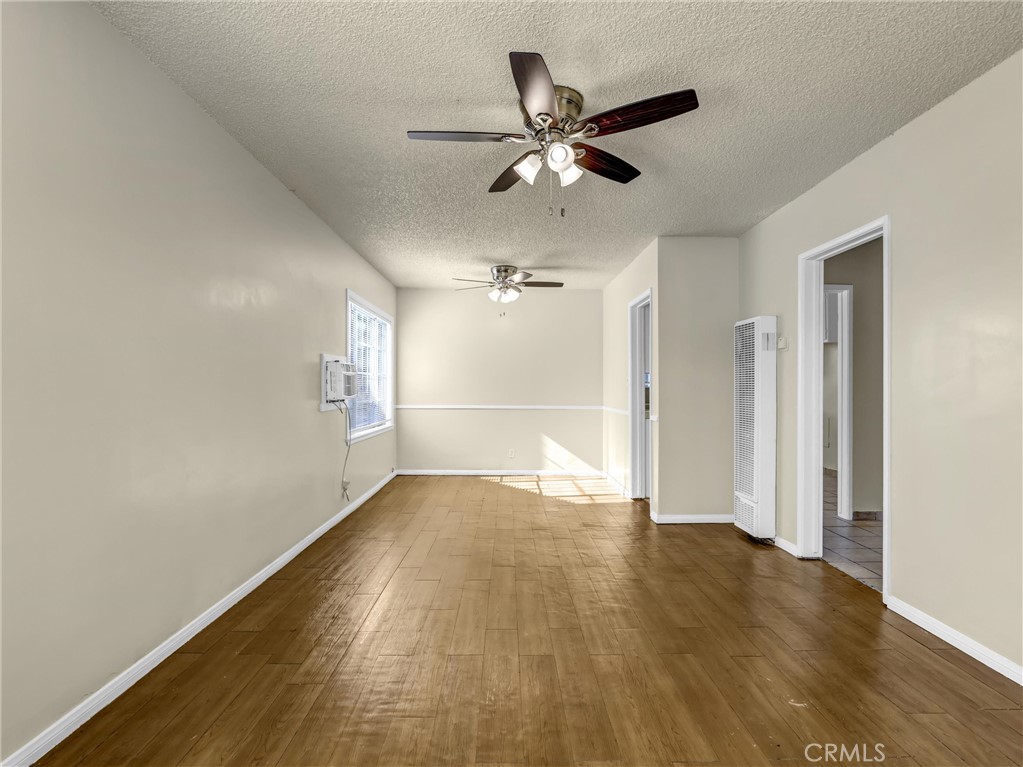 2217 W Raymond Property Photo 9