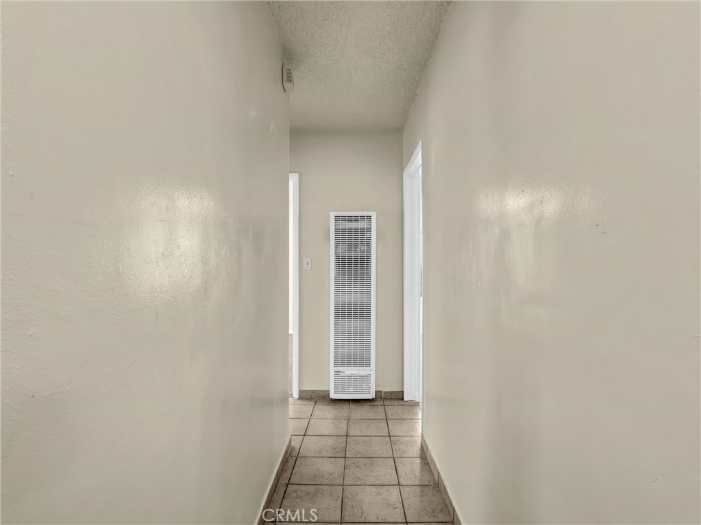 2217 W Raymond Property Photo 20