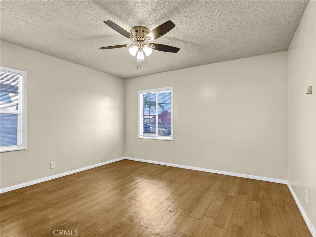 2217 W Raymond Property Photo 21