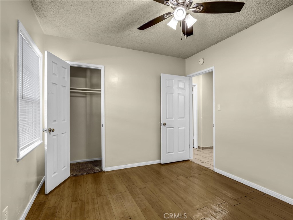 2217 W Raymond Property Photo 24